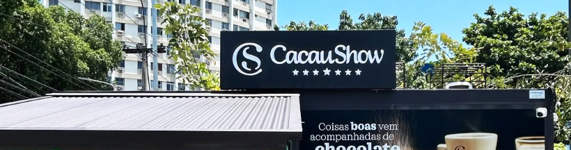 Capa Cacau Show (no Estacionamento do Extra)